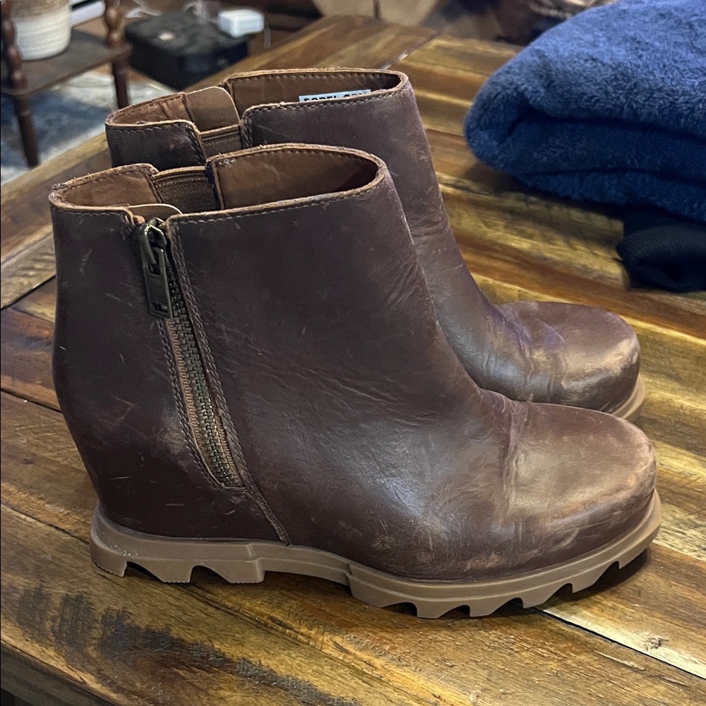 Sorel Women's Joan of Arctic Wedge III Zip Boot